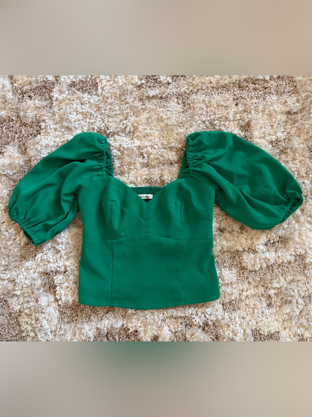 NWT Abercrombie & Fitch Emerald Green Top Size XS Sweetheart Necklace Blouse